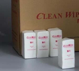 L'essuie-glace industriel de Cleanroom plié par quart non tissé essuie la série M-1