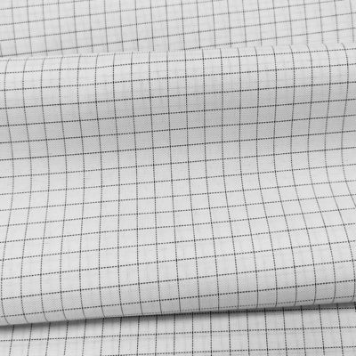 Blanc 7MM Grille 65% Polyester + 32% Coton + 2% Fibre de carbone T / C ESD Tissu antistatique pour les vêtements de salle blanche