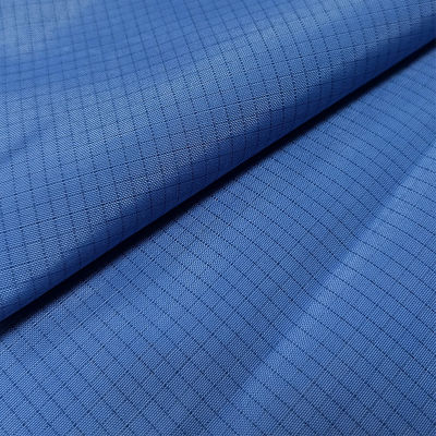 Bleu 65% Polyester 32% Coton 2% Tissu ESD en fibres de carbone Noir 4 mm Grille Fil conducteur Rouge Tissu TC antistatique