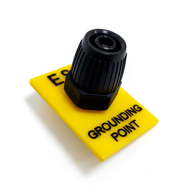 L'appareil de mise à la terre ESD est équipé d'une prise de mise à la terre jaune de 1x10 mm