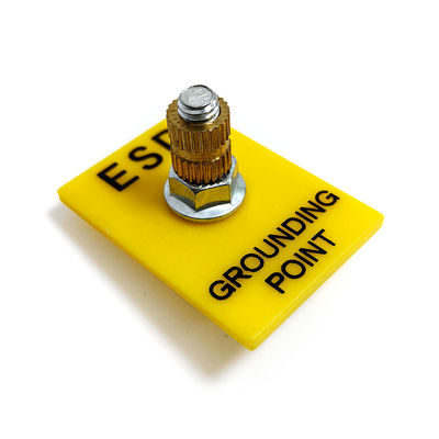 L'appareil de mise à la terre ESD est équipé d'une prise de mise à la terre jaune de 1x10 mm