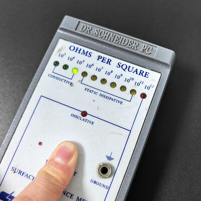 Feuille de plastique PP noir givré ESD, cloison PP antistatique