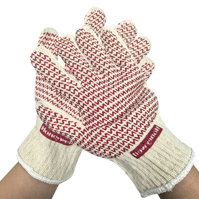Des gants adhésifs résistants aux températures élevées à 250 degrés
